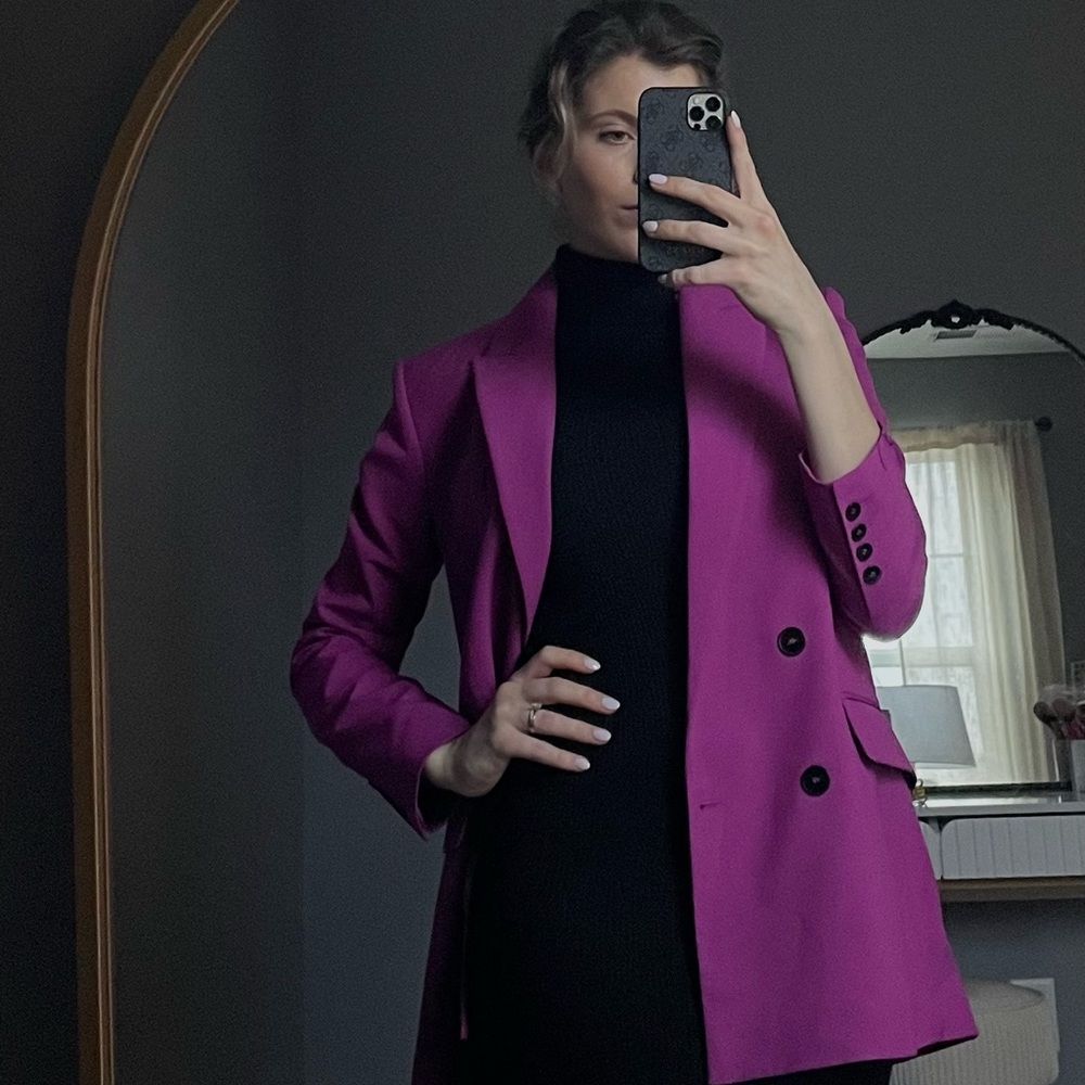 Sophisticated but with a pop of color 💗💗💗